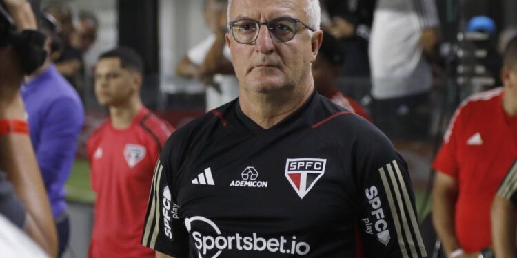 Dorival Júnior aceita oferta e será o treinador da seleção brasileira