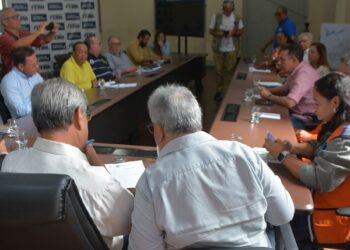 Prefeito reúne Comitê de Crise para traçar recuperação dos danos causados após chuvas
