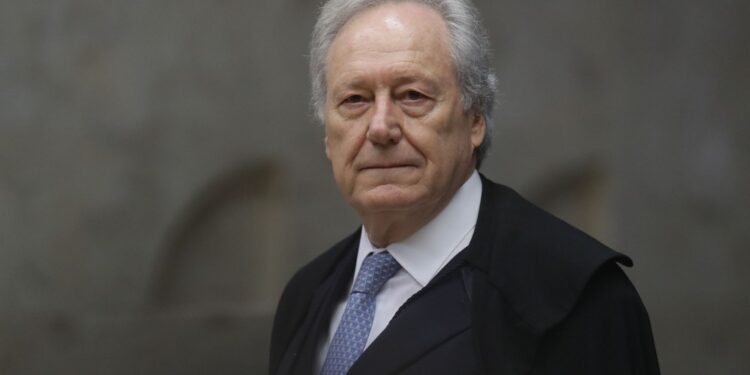 Lewandowski aceita convite e será o novo ministro da Justiça