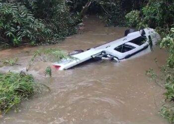 Chuva na Grande SP causa mortes, deixa ruas alagadas, derruba árvores e suspende pousos em Congonhas