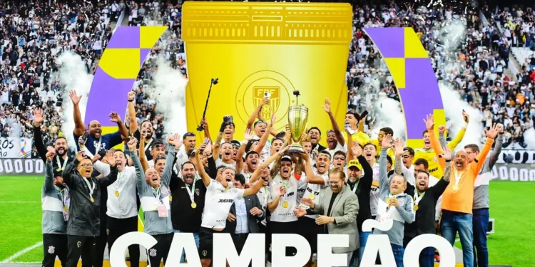 Kayke Ferrari decide, Corinthians vence o Cruzeiro e é campeão da Copinha