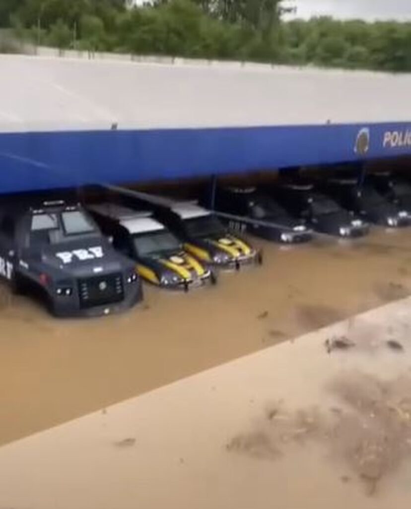 Quatro Pessoas Morrem Depois De Forte Temporal Que Alaga Vias E Afeta ...