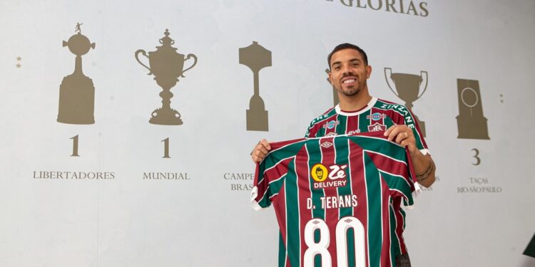 Fluminense anuncia a contratação de Terans