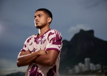 Flamengo faz proposta superior a R$ 30 milhões por parte dos direitos de Evander