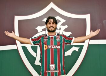 Fluminense anuncia a contratação do meia Gabriel Pires, ex-Botafogo