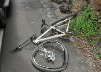 Ciclista morre após ser atropelado por carro no sul da BA; motorista fugiu sem prestar socorro