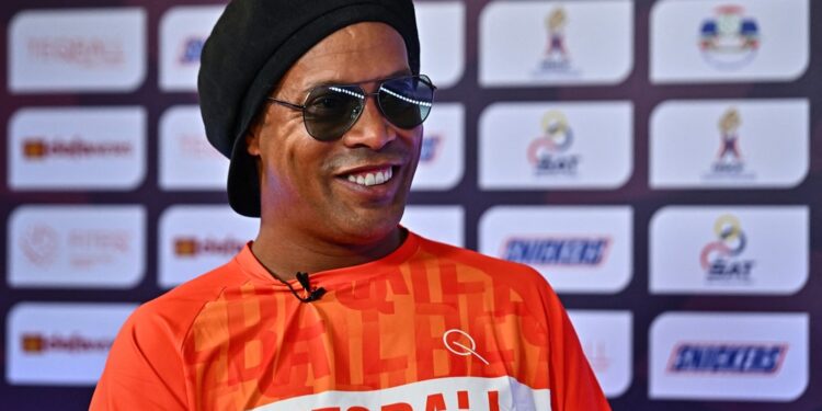 Copa do Mundo de veteranos terá Brasil com Ronaldinho, Kaká e Rivaldo, diz jornal