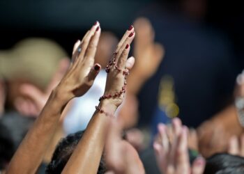 Brasil tem mais templos religiosos do que hospitais e escolas juntos; Região Norte lidera com 459 para cada 100 mil habitantes