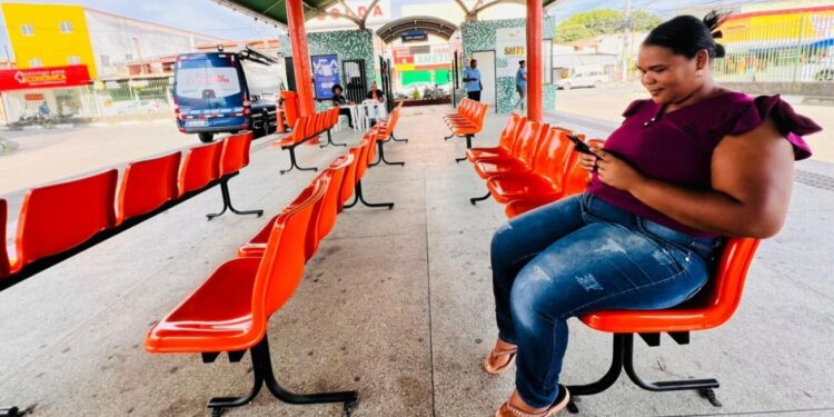 Terminais de transbordo e estações BRT ganham Wi-Fi gratuito da Prefeitura de Feira