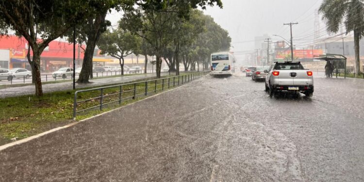 Comitê de Crise em alerta em decorrência das fortes chuvas desta terça