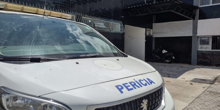 Mecânico é morto a tiros e outras duas pessoas ficam feridas no distrito de Humildes