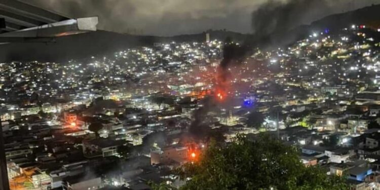 Operação policial contra facção em comunidades tem 7 suspeitos mortos em confrontos e 2 PMs feridos