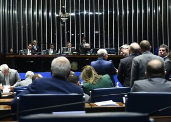 Senado aprova projeto que proíbe ‘saidinha’ de presos em feriados; texto vai à Câmara
