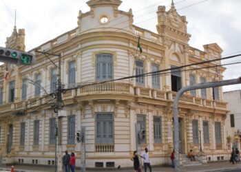 Prefeitura determina imediata aplicação de multa à empresa Confiança