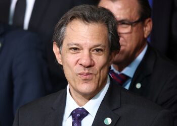 Governo vê arrecadação recorde e superávit em janeiro, mas terá dificuldade para zerar o rombo em 2024; entenda