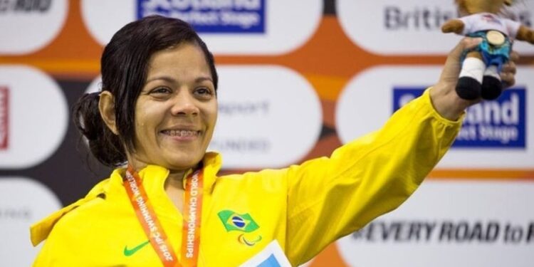 Medalhista paralímpica do Brasil, Joana Neves morre aos 37 anos