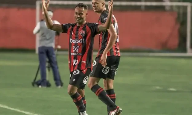 Vitória goleia o Barcelona de Ilhéus e encara o Bahia na final do Campeonato Baiano