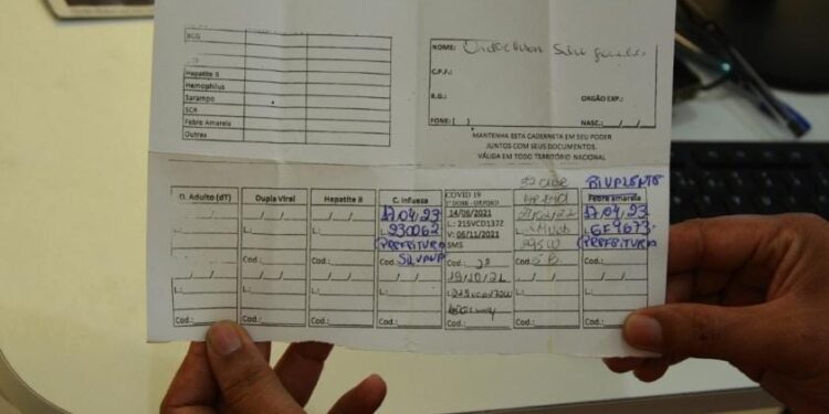 Pessoas que vão trabalhar na Micareta devem atualizar caderneta de vacinação