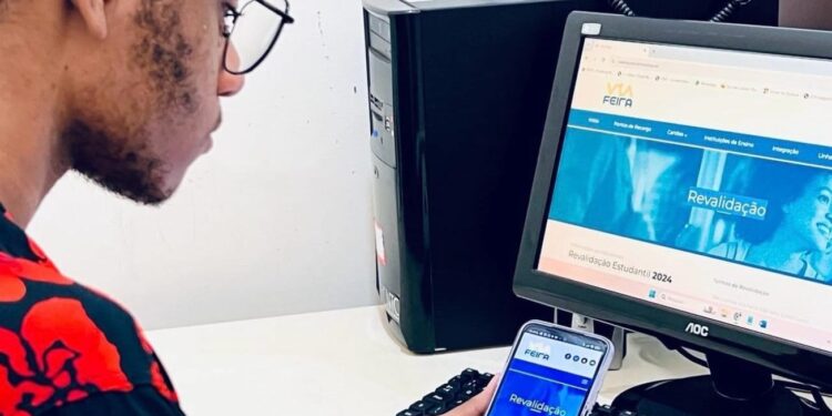 Estudantes tem até este domingo, 31, para revalidar o cartão Via Feira