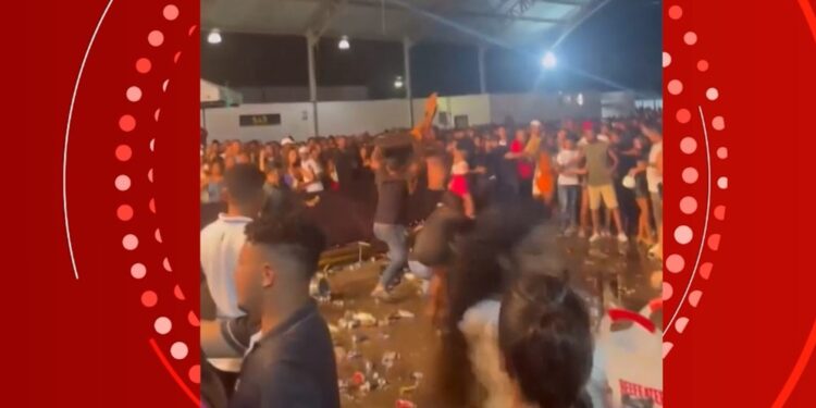 Brigas generalizadas em festa que terminou com homem morto e outros dois baleados na Bahia