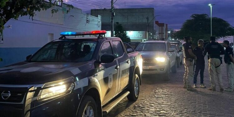 Operação policial no interior da Bahia prende 90 suspeitos nesta quinta-feira; um morreu em confronto