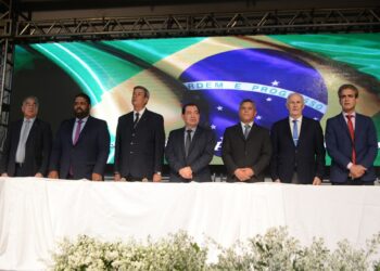Colbert Filho participa da cerimônia de posse do novo presidente da CDL