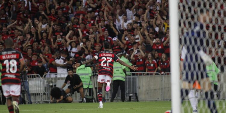 Flamengo vence de novo o Nova Iguaçu e é campeão invicto do Carioca