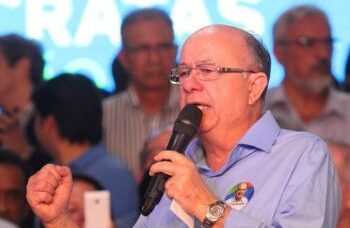 PL desiste de Alden e oficializa apoio a Zé Ronaldo em Feira