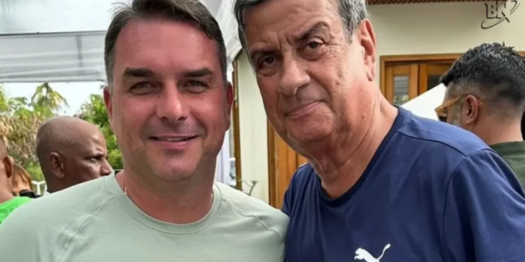 Colbert esclarece encontro com senador Flávio Bolsonaro