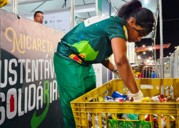 Catadores de materiais recicláveis fazem a sustentabilidade acontecer no segundo dia de festa em Feira de Santana