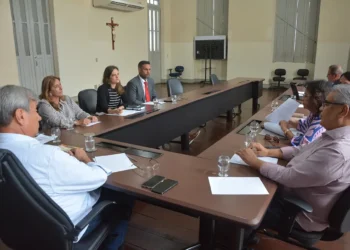 Prefeitura de Feira e Defensoria Pública alinham assistência a migrantes venezuelanos