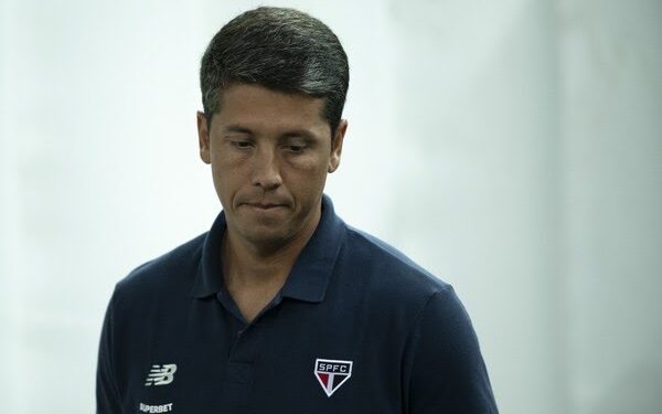 Thiago Carpini é demitido do São Paulo
