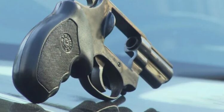 Março termina com mortes violentas de ao menos 11 jovens e adolescentes na BA; casos incluem chacina e triplo homicídio