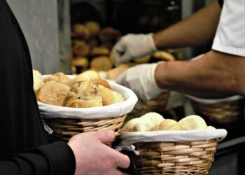 Governo da Bahia anuncia aumento no ICMS de produtos de mercearia, laticínios, congelados, frios e fatiados