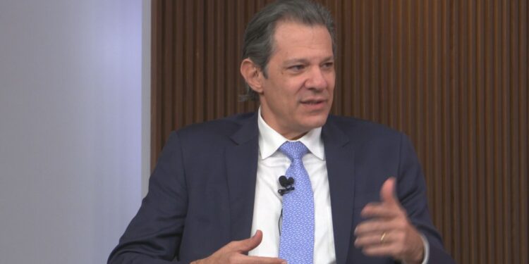 Haddad confirma meta de déficit zero e que salário mínimo deve ser de R$ 1.502 em 2025