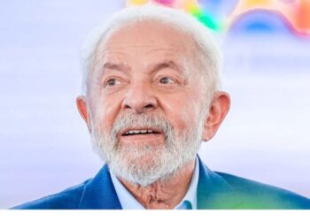 Lula assina nesta terça (9) MP que reduz em até 4% conta de luz para consumidores residenciais