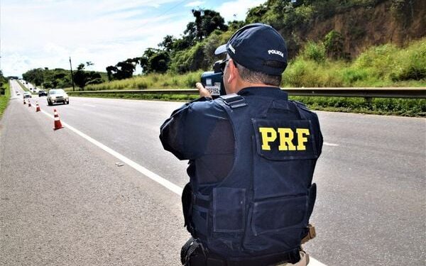 PRF registra mais de 1.200 flagrantes de excesso de velocidade em Amélia Rodrigues