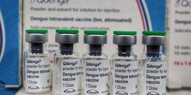 Ministério da Saúde permite ampliação de faixa etária para vacina da dengue em doses prestes a vencer