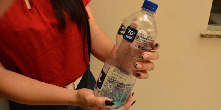 Procon e Vigilância Sanitária unem esforços contra comercialização indevida de álcool 70%