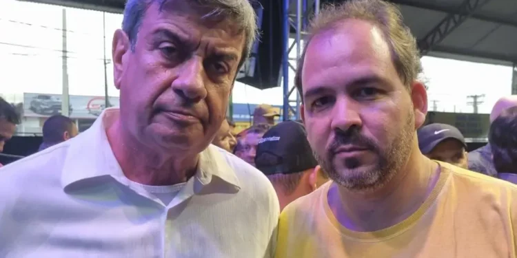 Colbert Martins e Procurador Guga Leal se envolvem em acidente na BR 324, porém sem ferimentos graves