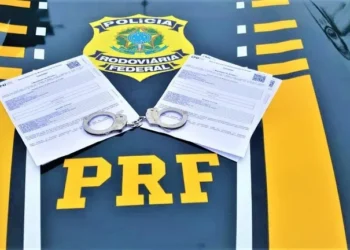 Em 4h, foragidos da Justiça são presos pela PRF, em Feira de Santana