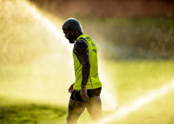 Atitude de Gabigol pega mal com elenco do Flamengo e comissão: “Isso não existe, deu muito mole”