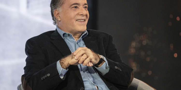 Após cirurgias na cabeça, Tony Ramos tem alta no Rio