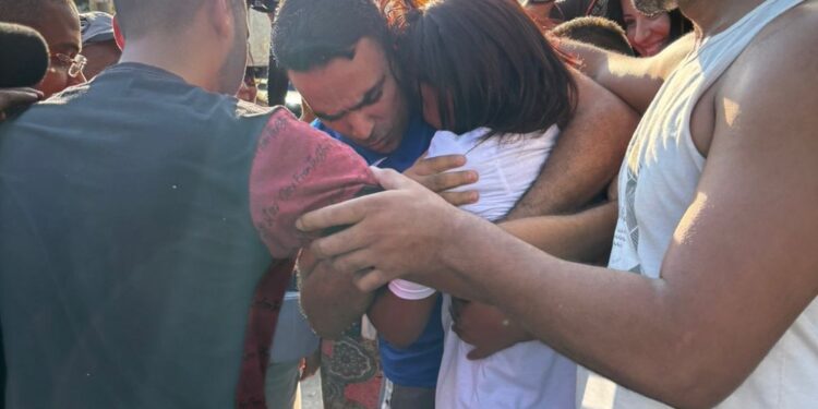 Érika, sobrinha do Tio Paulo, deixa presídio de Bangu