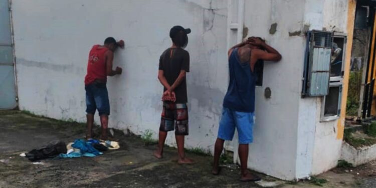 Guarda Municipal identifica cinco suspeitos de roubos e conduz para delegacia