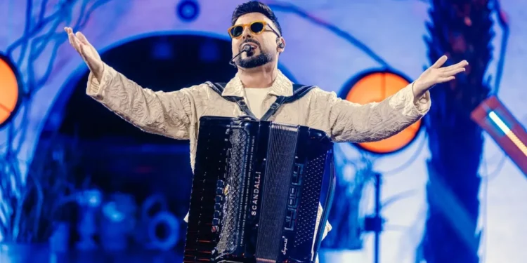 Campina Grande terá 1º show de cantor com deficiência visual