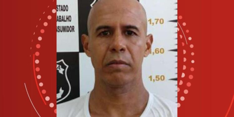 Suspeito de comandar facção no interior da Bahia morre em confronto com policiais federais e militares; fuzil é apreendido