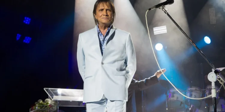 Roberto Carlos anuncia shows na Bahia em julho