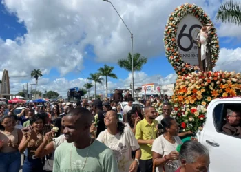Festa dos Romeiros reúne centenas de fiéis e devotos de Santo Antônio