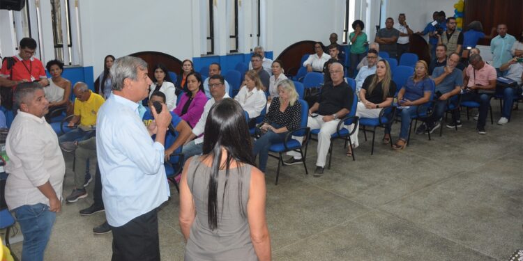 Prefeito Colbert Filho assina ordem de serviço para construção do Hospital Cidade